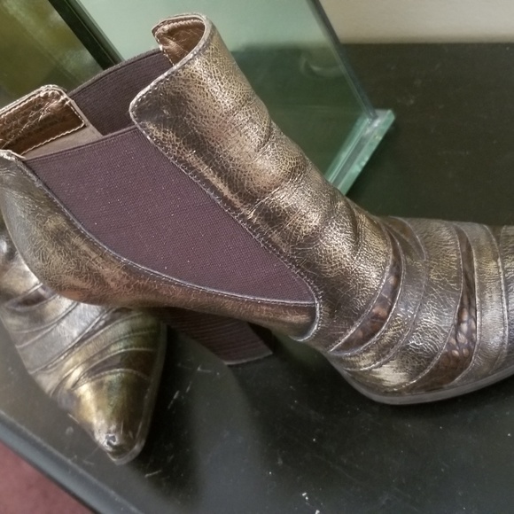 Bronze leathr westrn boot - Picture 3 of 8